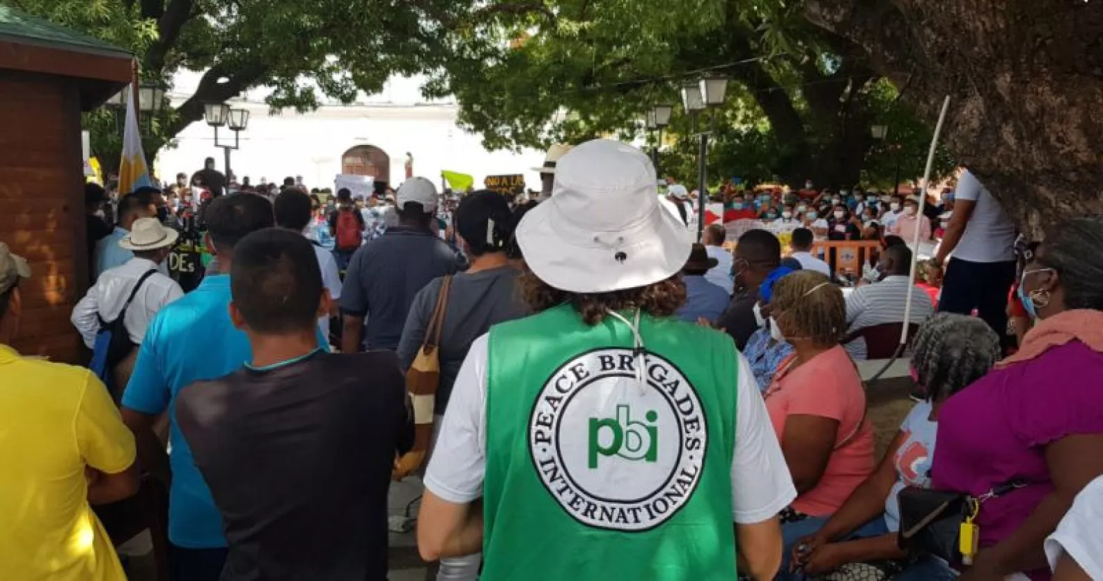 Volunteer Peace brigades international